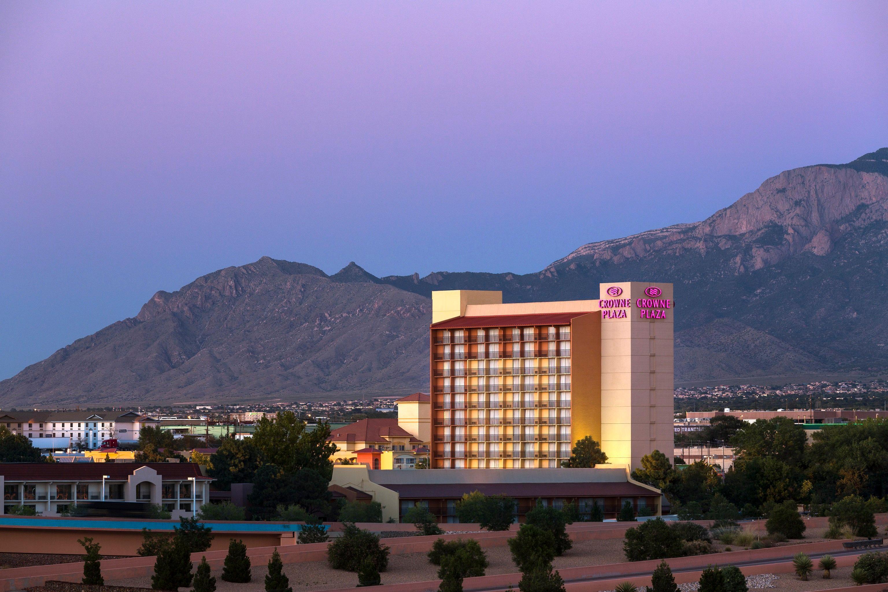 Albuquerque Crowne Plaza, An Ihg Hotel Exterior photo