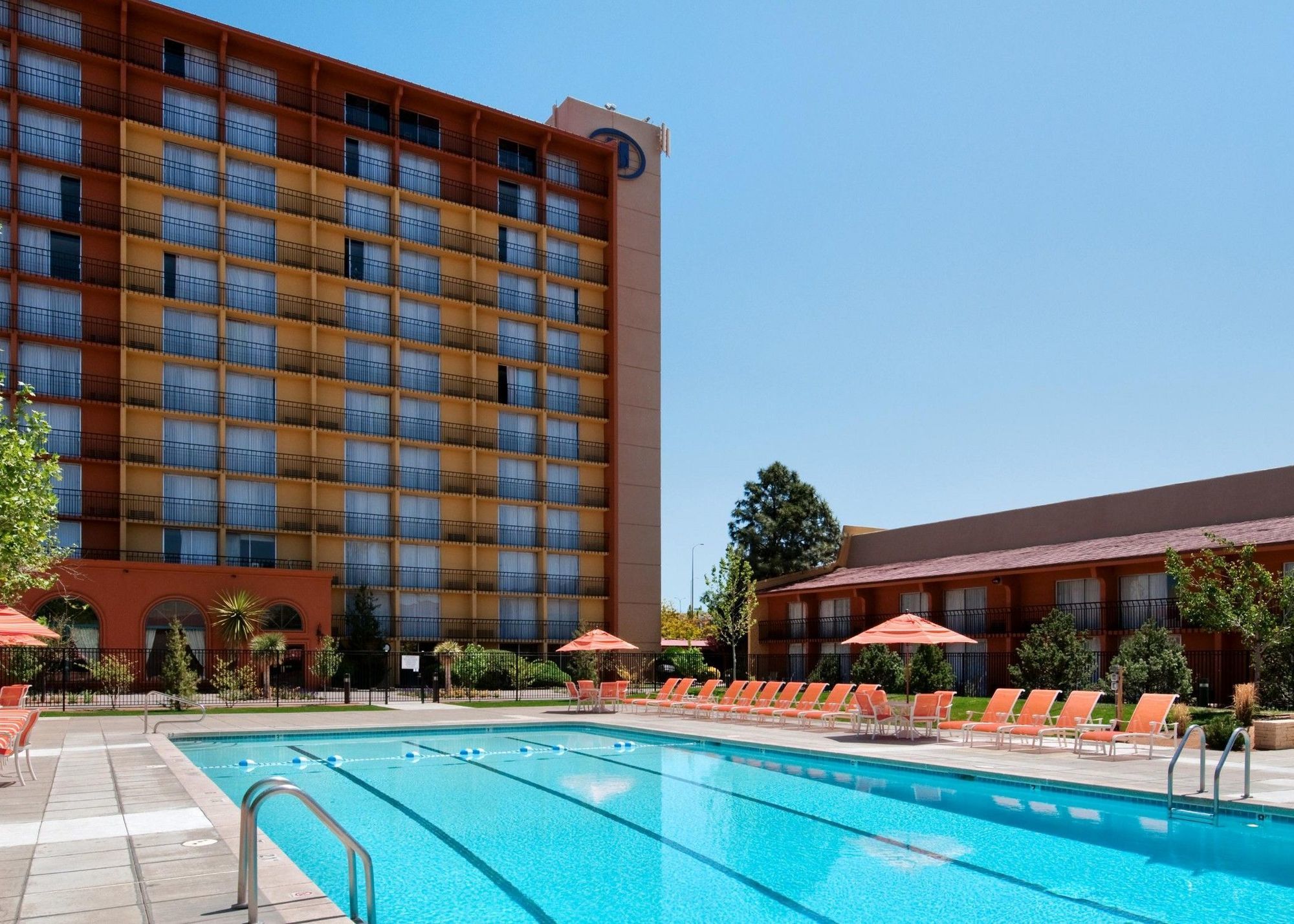 Albuquerque Crowne Plaza, An Ihg Hotel Exterior photo