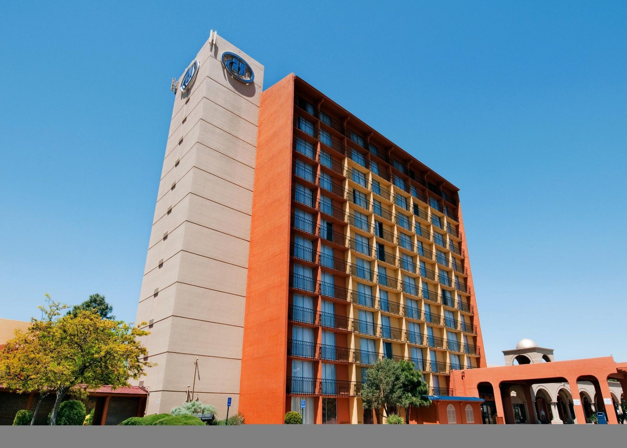 Albuquerque Crowne Plaza, An Ihg Hotel Exterior photo