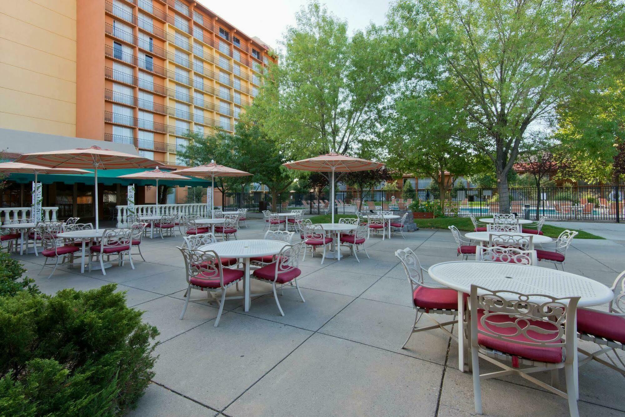 Albuquerque Crowne Plaza, An Ihg Hotel Exterior photo